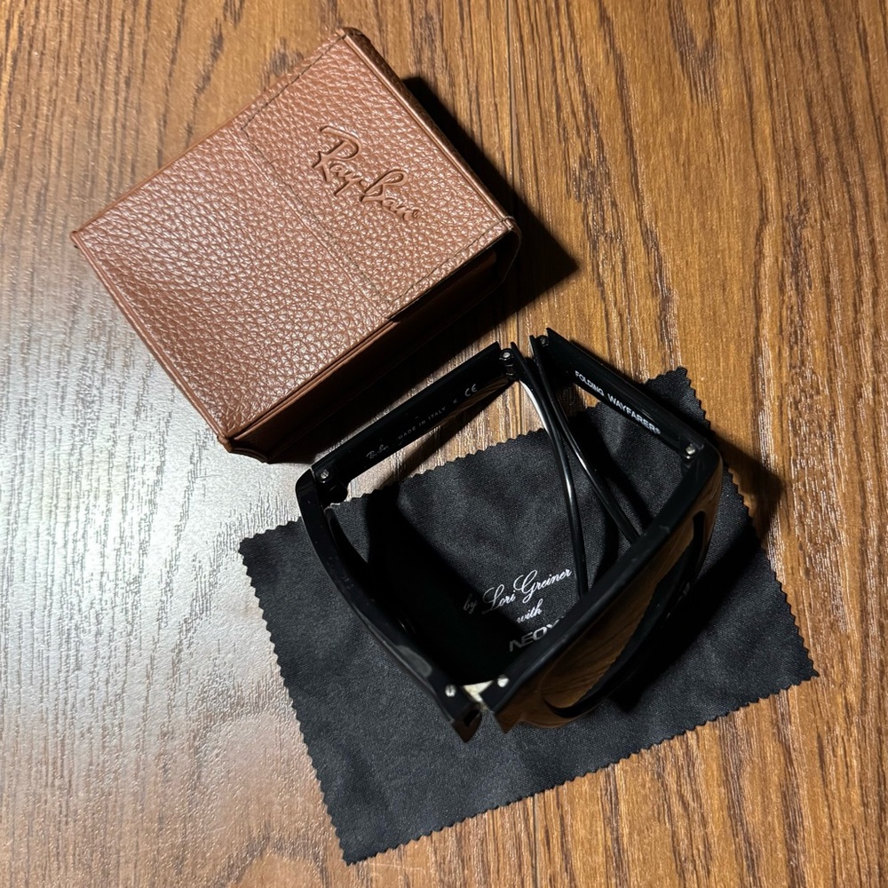 Ray-Ban Foldable Black Sunglasses with Brown Leather Case